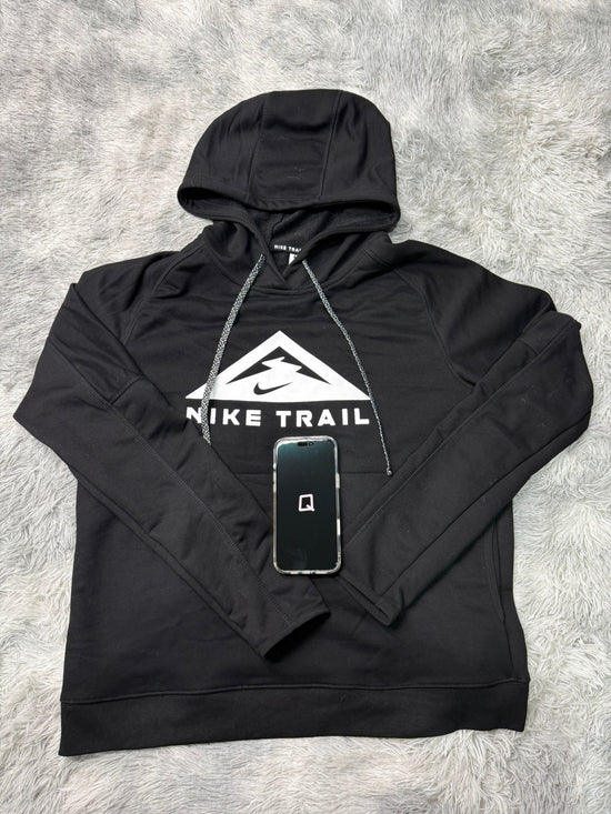 Nike Trail Pull