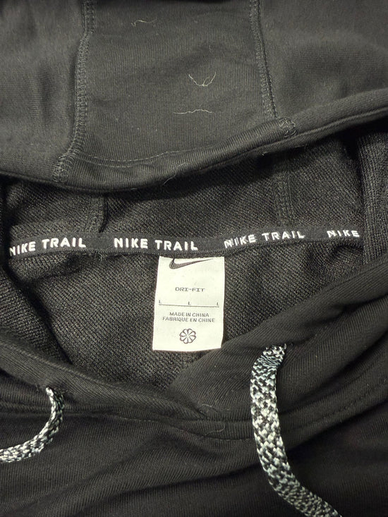 Nike Trail Pull